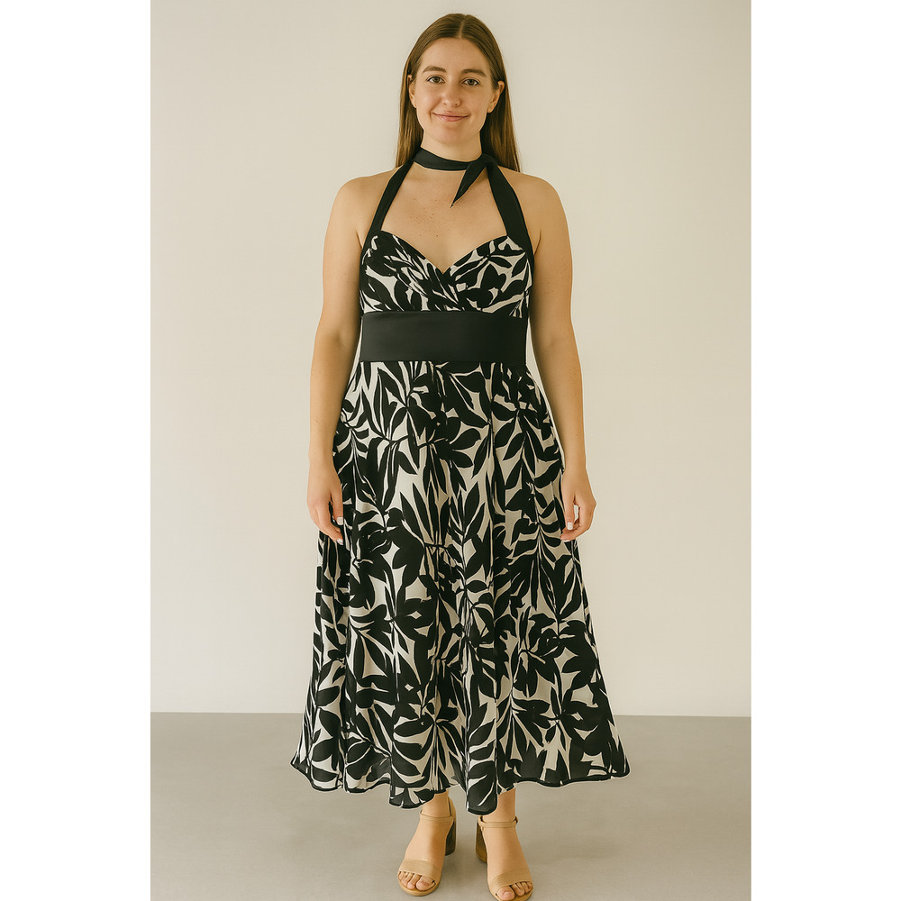 Donna Ricco Halter sweetheart neckline Dress Size 14 Black and White